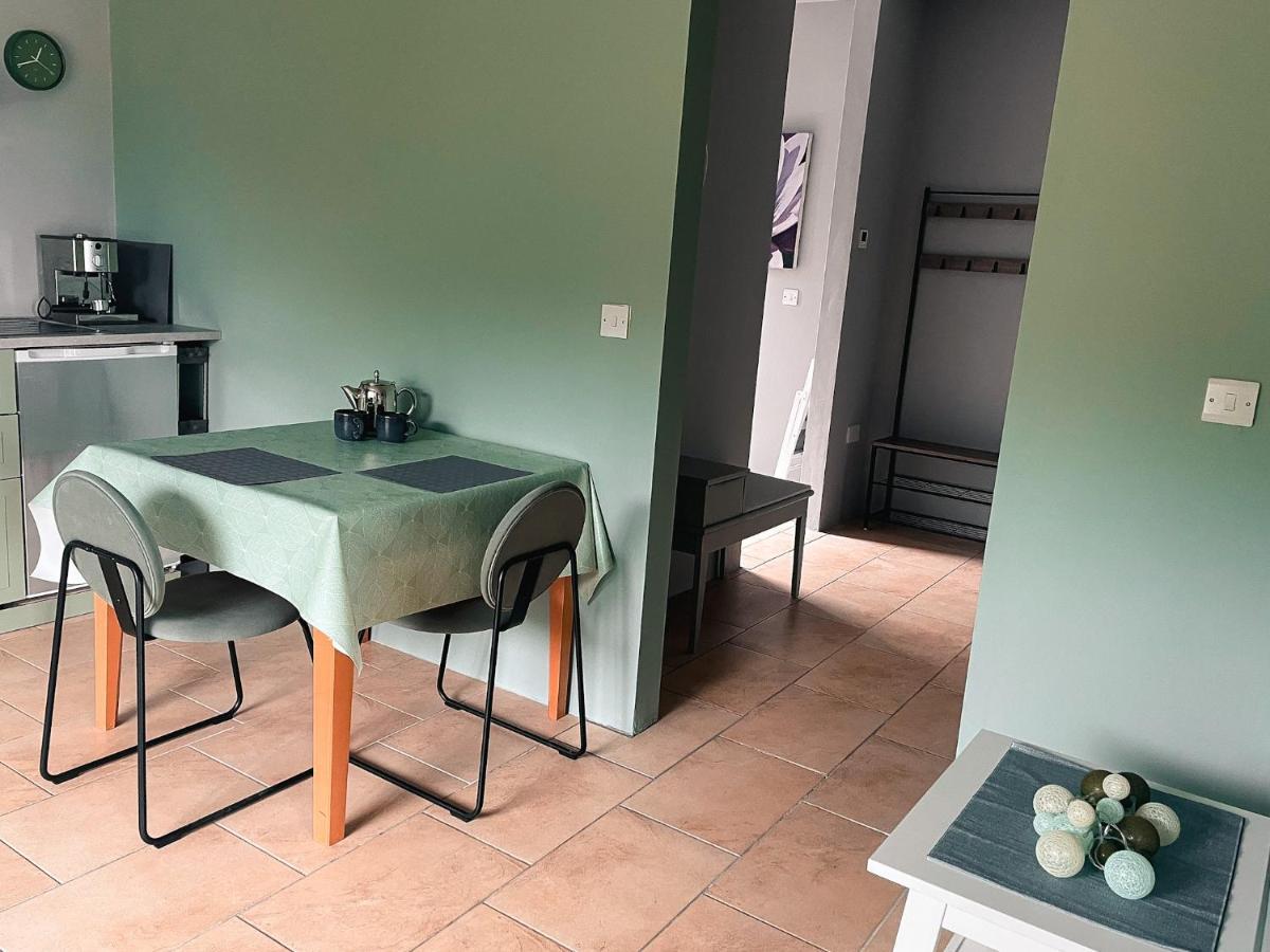 The Blue Door Apartment Cahersiveen Exterior foto